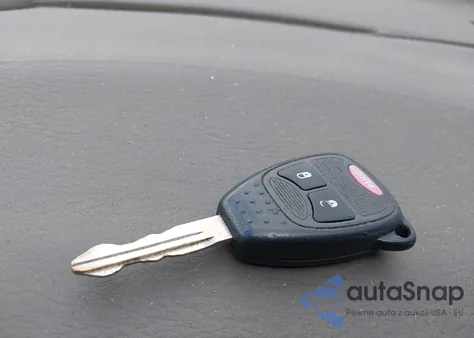 2006 Chrysler Town & Country Lx из США, поврежденный, VIN 2A4GP44R16R881326